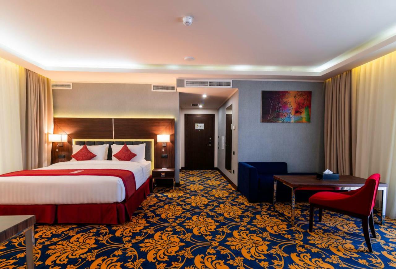 Ramada & By Wyndham Hotel